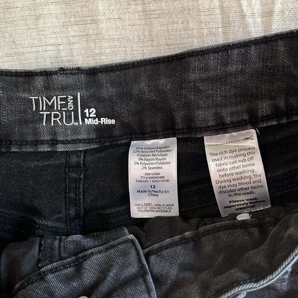 Mid Rise Jean Shorts - Picture 3 of 4
